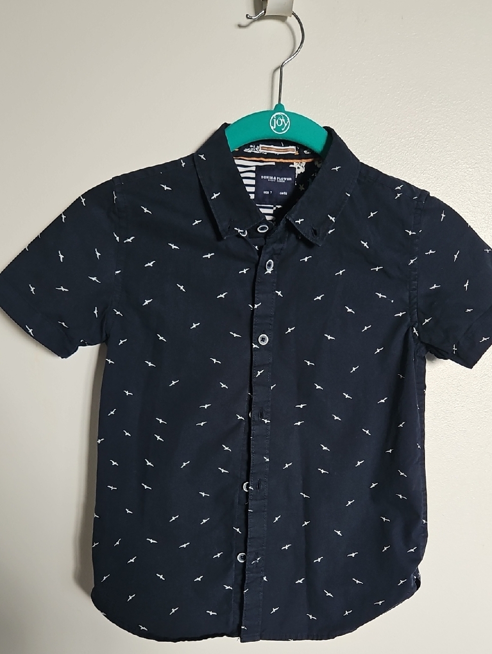 Denim & Flower Navy Short-Sleeve Button-Down with White Seagull Print